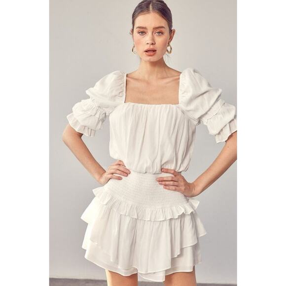 Do + Be PUFF SLEEVE SMOCKED WAIST ROMPER - Picture 1 of 6